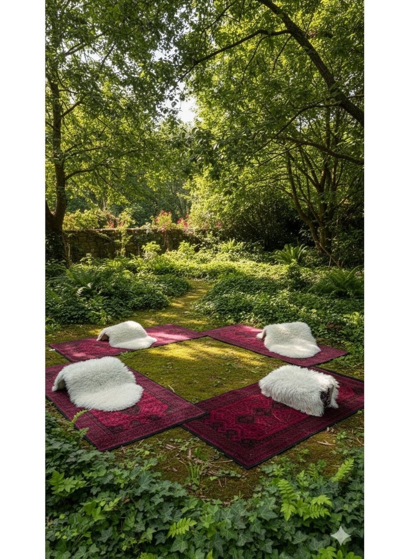 سجادتي باكج 4 مدّات البر خان محمدي م، بتصميم تراثي فاخر يضيف لمسة أصيلة ومميزة لأجواء الجلسات الخارجية.خيار مثالي للبر والرحلات والمخيمات باللون الأحمر مقاس المدة 150x80 سم - Image 5